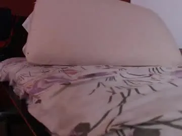 KateRay – webcam model profile photo Image 7