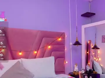 oops_my_english – webcam model profile photo Image 19