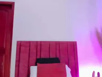 queenafina – webcam model profile photo Image 13