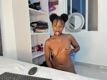 bella_thequeen Image 2
