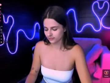 slutty_asian – webcam model profile photo Image 6