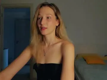 little_nabi – webcam model profile photo Image 19