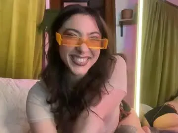 sareandrob – webcam model profile photo Image 3