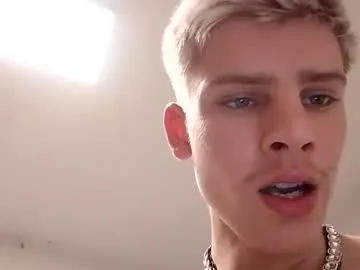 boyblondhetero chat room preview