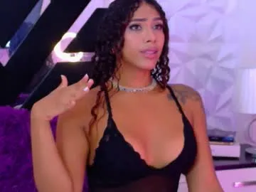 adeelinee chat room preview Image 19