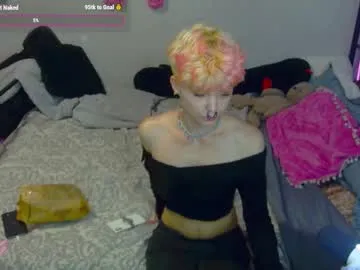 superbdolls chat room preview Image 5