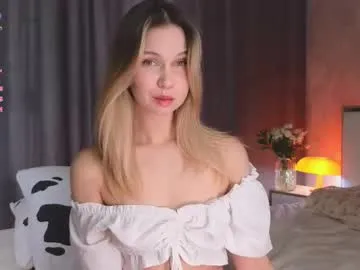 call__me_mommy_ Image 4
