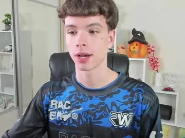 calvin_loves_you chat room preview