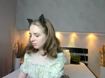 tiffy_fox – webcam model profile photo Image 11