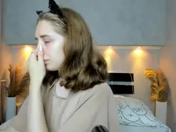 tiffy_fox – webcam model profile photo Image 15