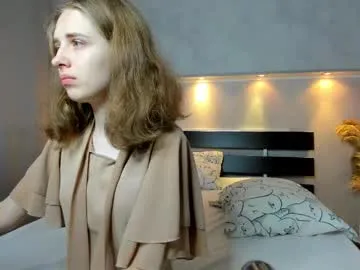 tiffy_fox – webcam model profile photo Image 16