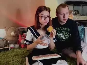 little_effy18_ chat room preview Image 7