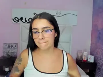 carlabonnet chat room preview