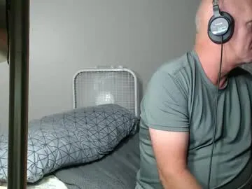 vivianmiller_ – webcam model profile photo Image 3