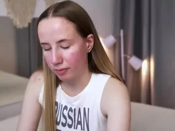 aliakai – webcam model profile photo Image 14