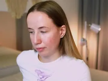 aliakai – webcam model profile photo Image 3