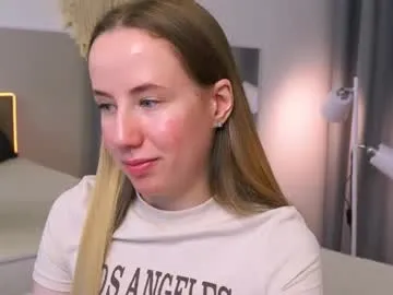 aliakai – webcam model profile photo Image 7