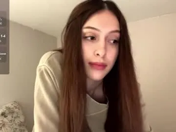 little_effy18_ chat room preview Image 7