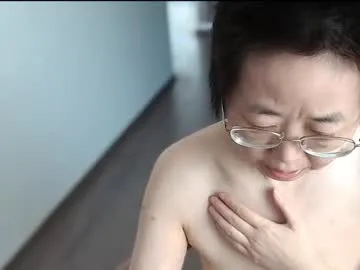 bright_diamonds_054 – webcam model profile photo Image 7