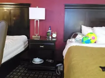 adrian_torres – webcam model profile photo Image 13