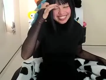 viola_1 – webcam model profile photo Image 8