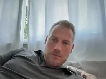 sweeety_pie – webcam model profile photo Image 13