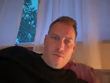 sweeety_pie – webcam model profile photo Image 18