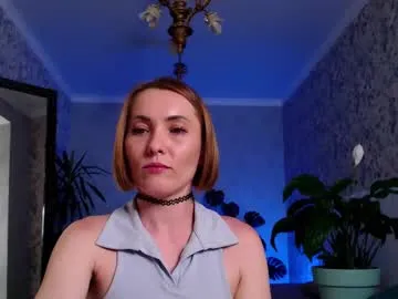 clara_bendover Image 18