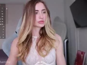 misasakurai – webcam model profile photo Image 14