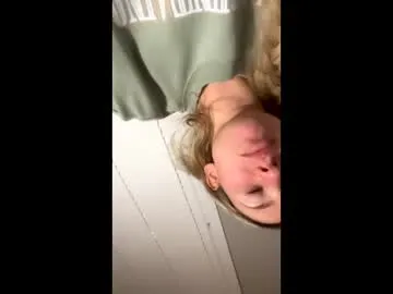 sunnyhathcox – webcam model profile photo Image 18