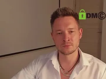 _wide_eyed_ – webcam model profile photo Image 9