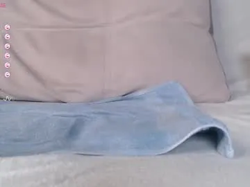 Octavia_Smith chat room preview Image 3