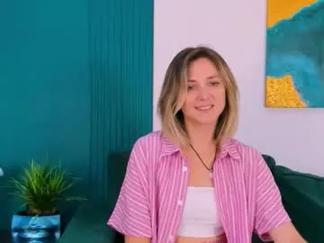 thecrystalcream chat room preview Image 12