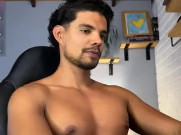 BombshellChasity chat room preview Image 6