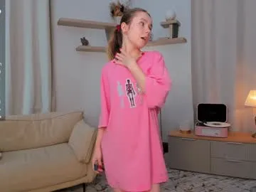 sunnyfia – webcam model profile photo Image 17