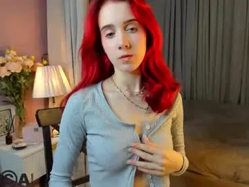 little_effy18_ chat room preview Image 3