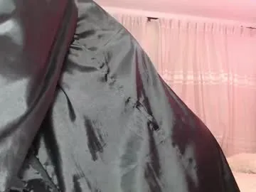 thifa2x – webcam model profile photo Image 11