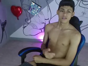 sareandrob – webcam model profile photo Image 4