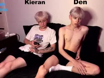 little_effy18_ chat room preview Image 10