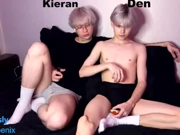 little_effy18_ chat room preview Image 17