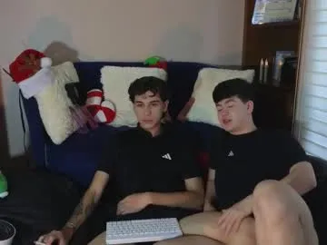 sareandrob – webcam model profile photo Image 12