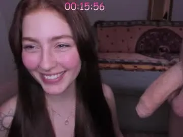 little_effy18_ chat room preview Image 11