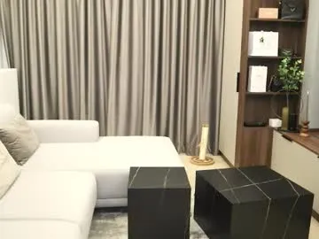 thecrystalcream chat room preview Image 6