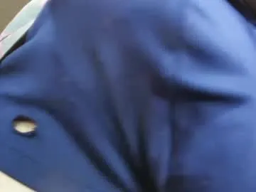 blush_mikki – webcam model profile photo Image 4