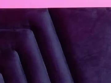 SelennaMilf – webcam model profile photo Image 18