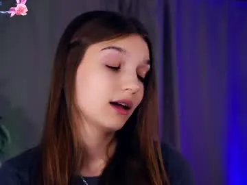 krisi_kiss – webcam model profile photo Image 7