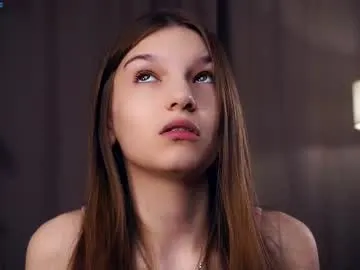 krisi_kiss – webcam model profile photo Image 9