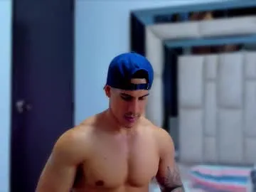 bella_hayes chat room preview Image 14