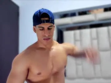 bella_hayes chat room preview Image 2