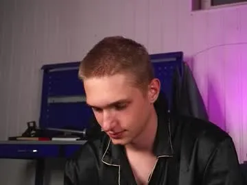 SweetMonicaUK – webcam model profile photo Image 17